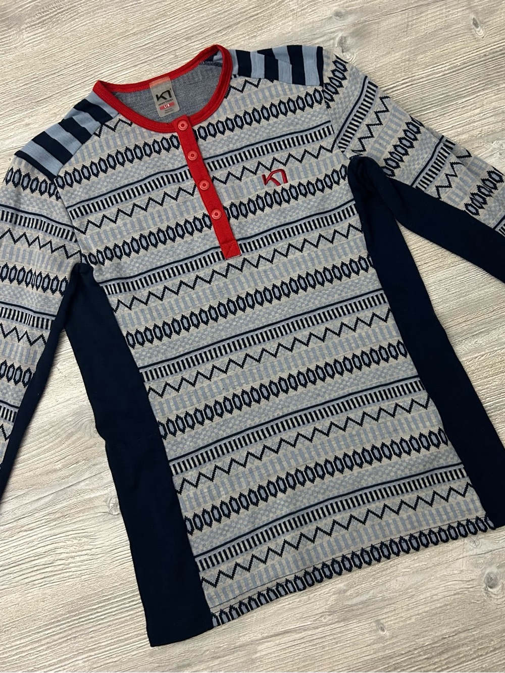 Kari Traa Åkle Women's 100% Merino Wool Henley Base Layer Top Large Blue Red Geo